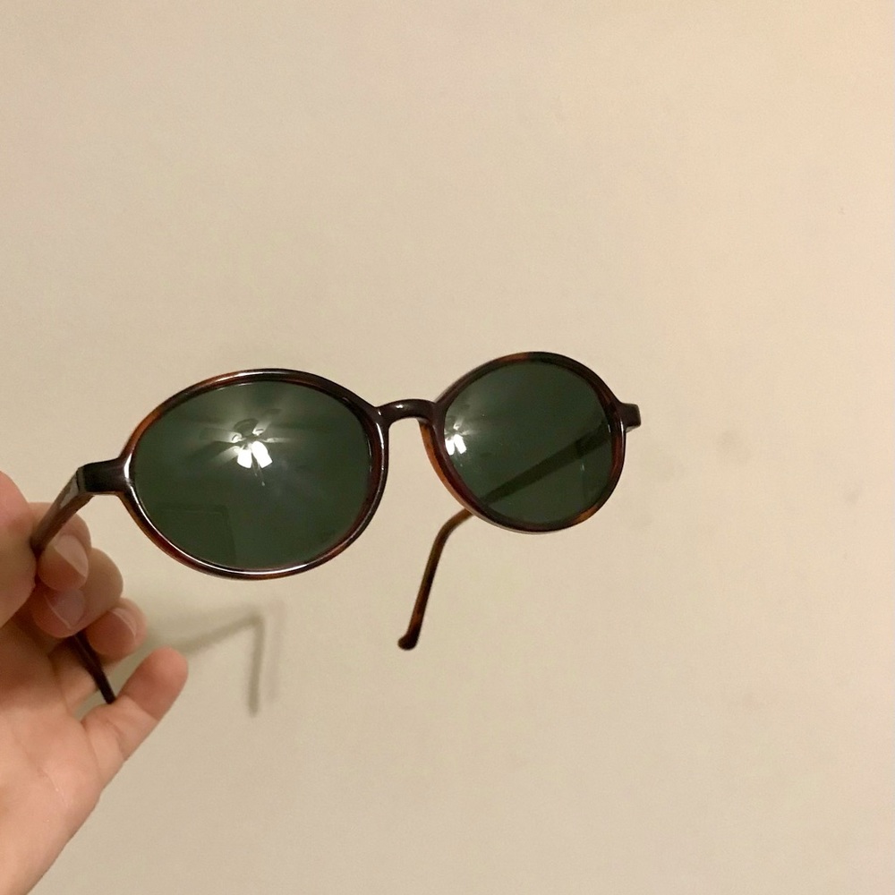 Small oval sunglasses - 90s Y2K